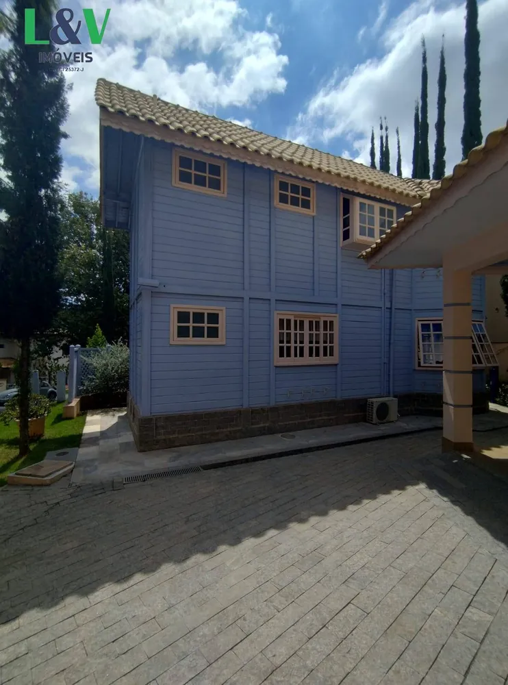 Casa, 3 quartos, 245 m² - Foto 2