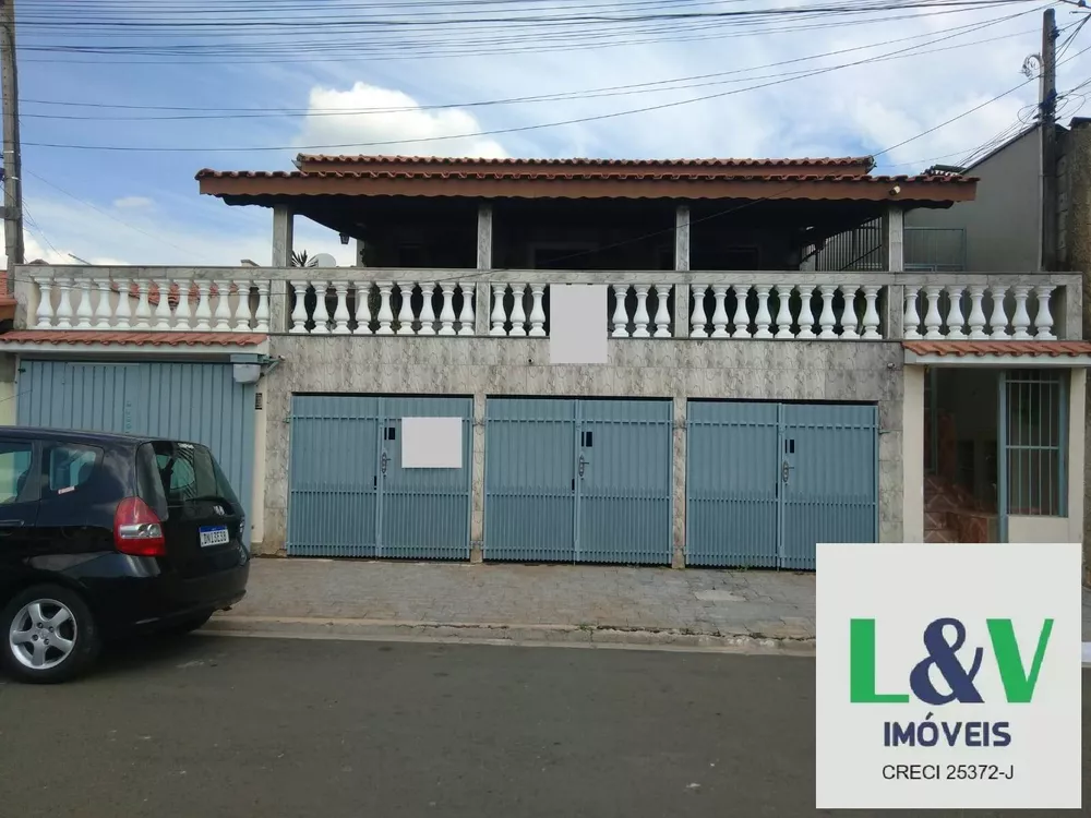 Casa à venda com 4 quartos, 200m² - Foto 1