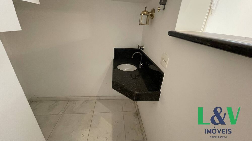 Casa de Condomínio à venda com 4 quartos, 378m² - Foto 2