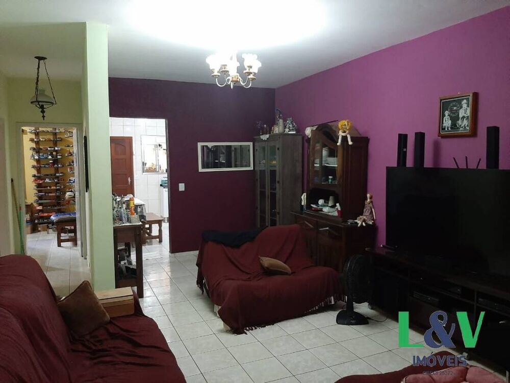 Casa à venda com 3 quartos, 138m² - Foto 2