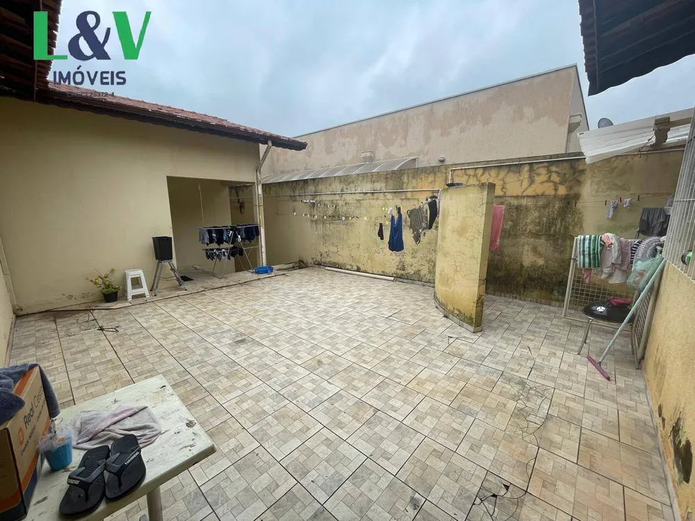 Casa, 3 quartos, 164 m² - Foto 1