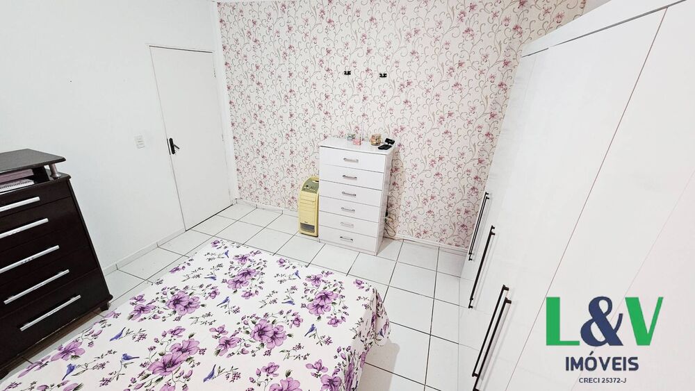 Casa à venda com 4 quartos, 187m² - Foto 5