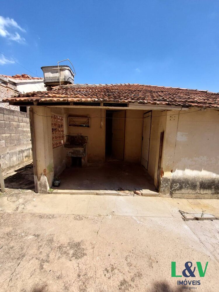 Casa para alugar com 2 quartos, 80m² - Foto 4