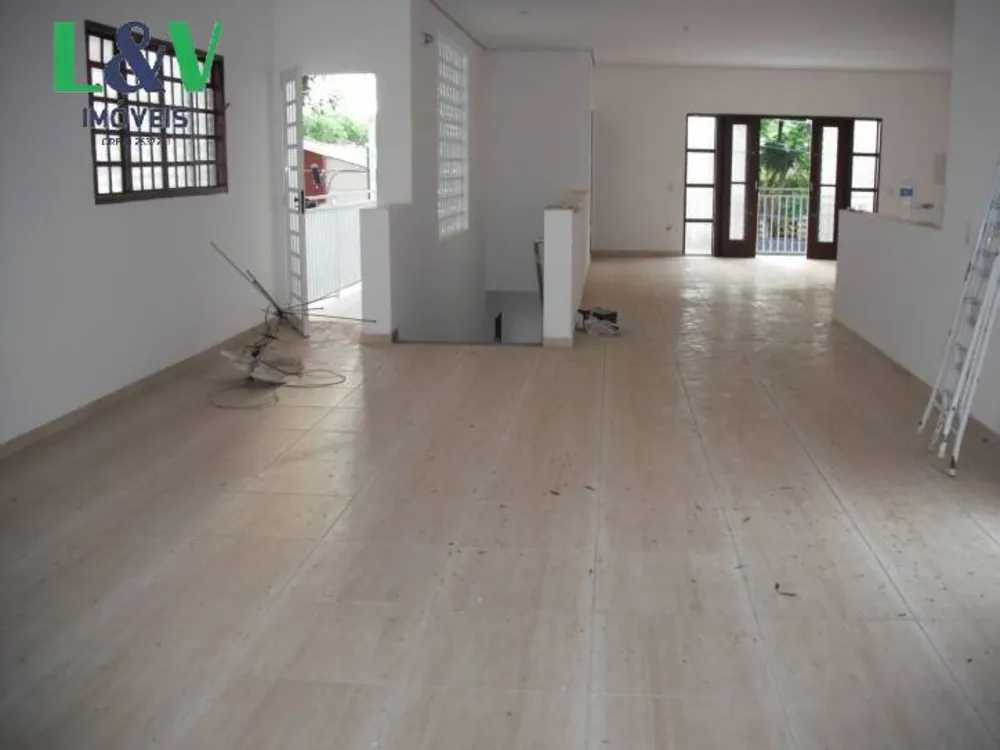 Prédio Inteiro, 300 m² - Foto 1