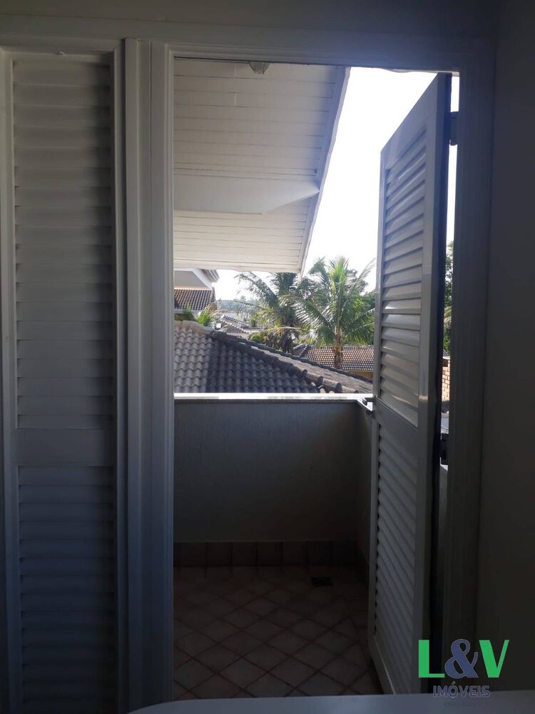 Casa à venda com 4 quartos, 299m² - Foto 19