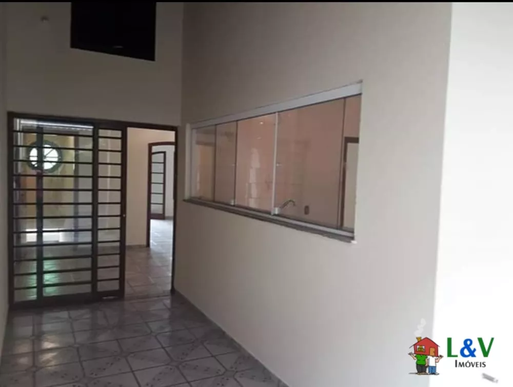 Casa à venda com 2 quartos, 360m² - Foto 4