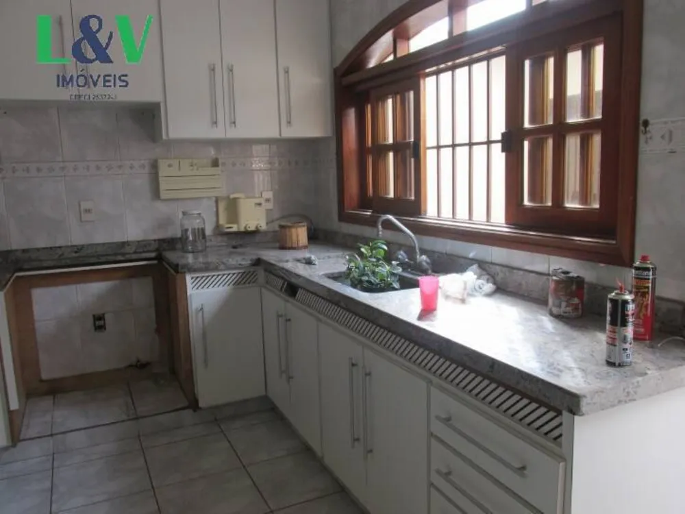 Casa, 3 quartos, 250 m² - Foto 3