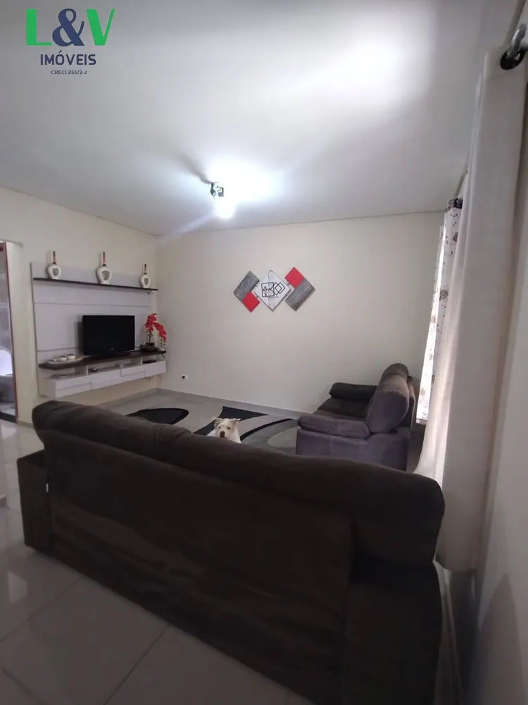 Casa, 3 quartos, 209 m² - Foto 1