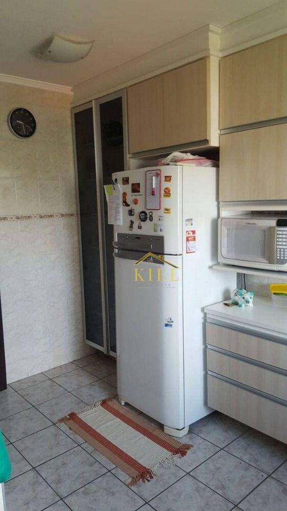Apartamento à venda com 2 quartos, 70m² - Foto 3