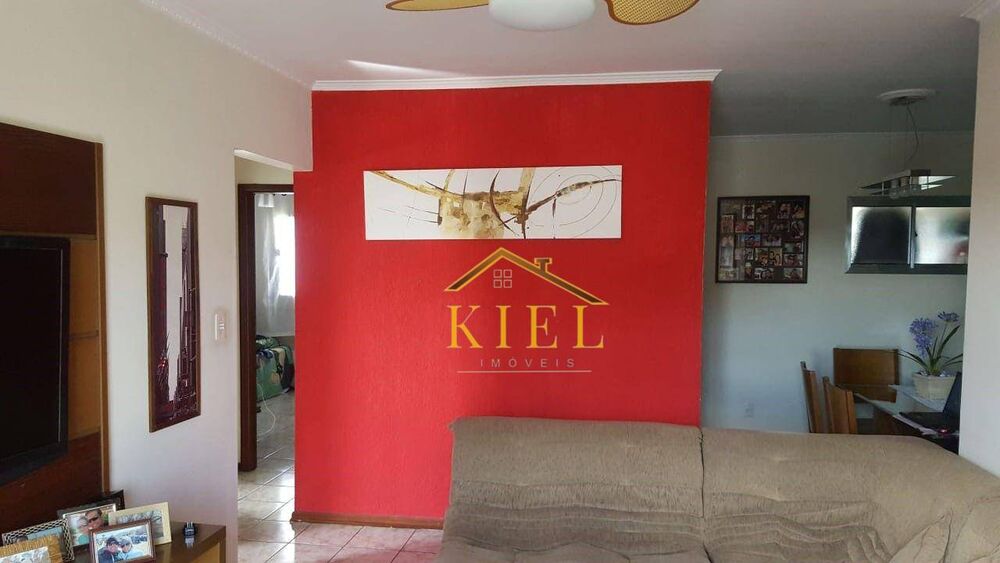 Apartamento à venda com 2 quartos, 70m² - Foto 1