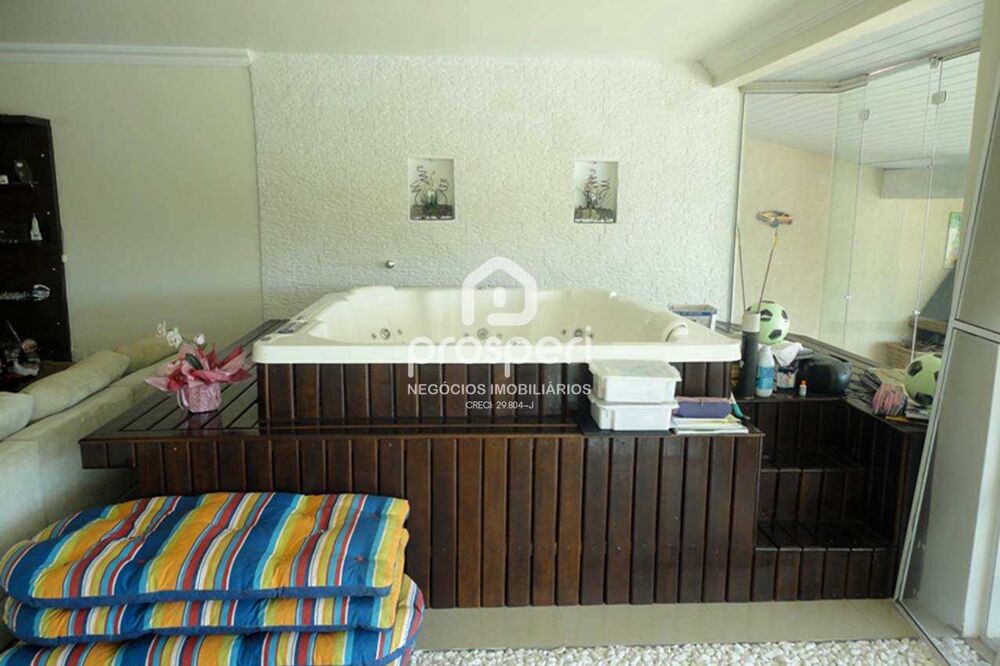 Chácara à venda com 4 quartos, 447m² - Foto 7