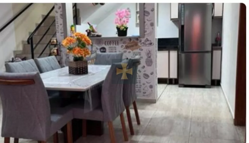 Casa, 3 quartos, 240 m² - Foto 1