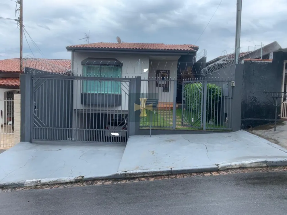 Casa, 3 quartos, 208 m² - Foto 1