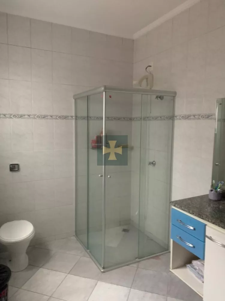 Casa, 3 quartos, 208 m² - Foto 1