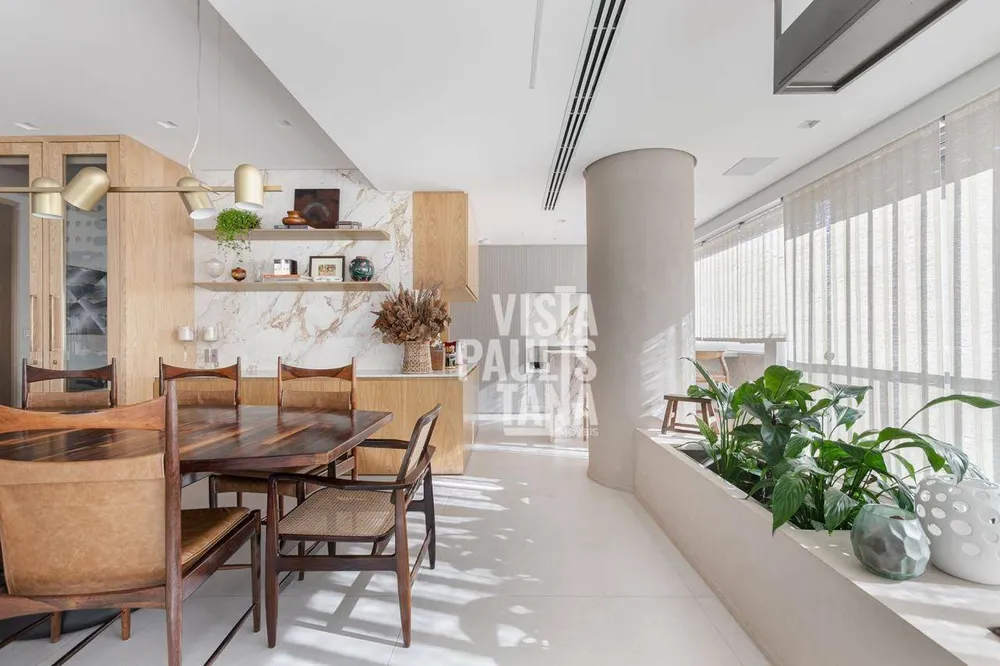 Apartamento, 3 quartos, 241 m² - Foto 2