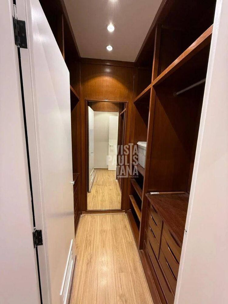 Apartamento, 3 quartos, 216 m² - Foto 1