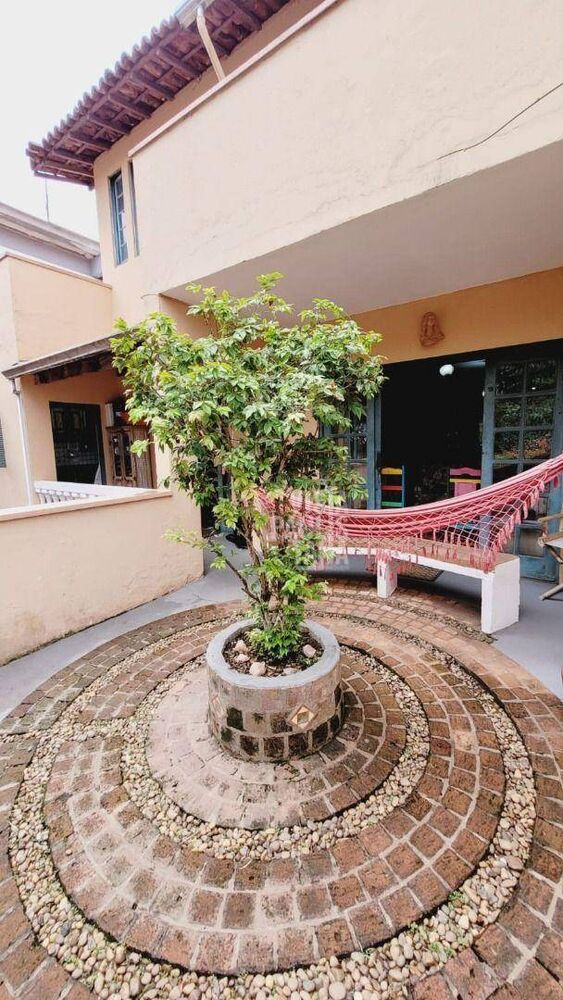 Casa, 4 quartos, 250 m² - Foto 10