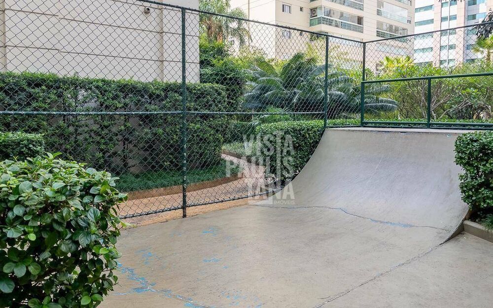 Apartamento à venda com 3 quartos, 139m² - Foto 28