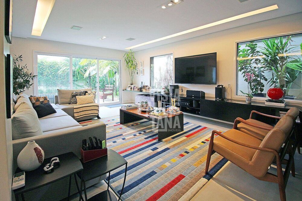 Casa, 4 quartos, 282 m² - Foto 1