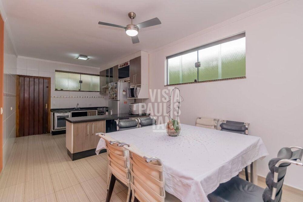 Casa à venda com 4 quartos, 219M2 - Foto 1