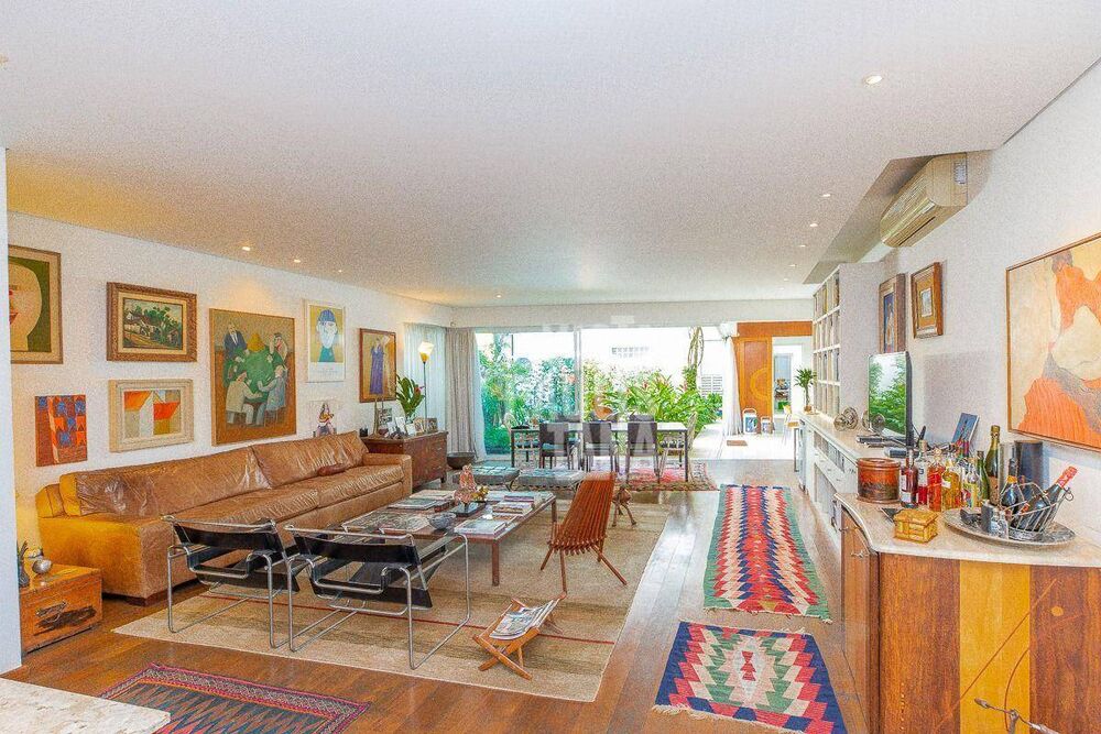 Casa, 2 quartos, 877 m² - Foto 1