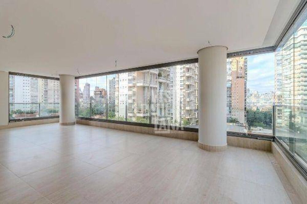 Apartamento, 3 quartos, 200 m² - Foto 1