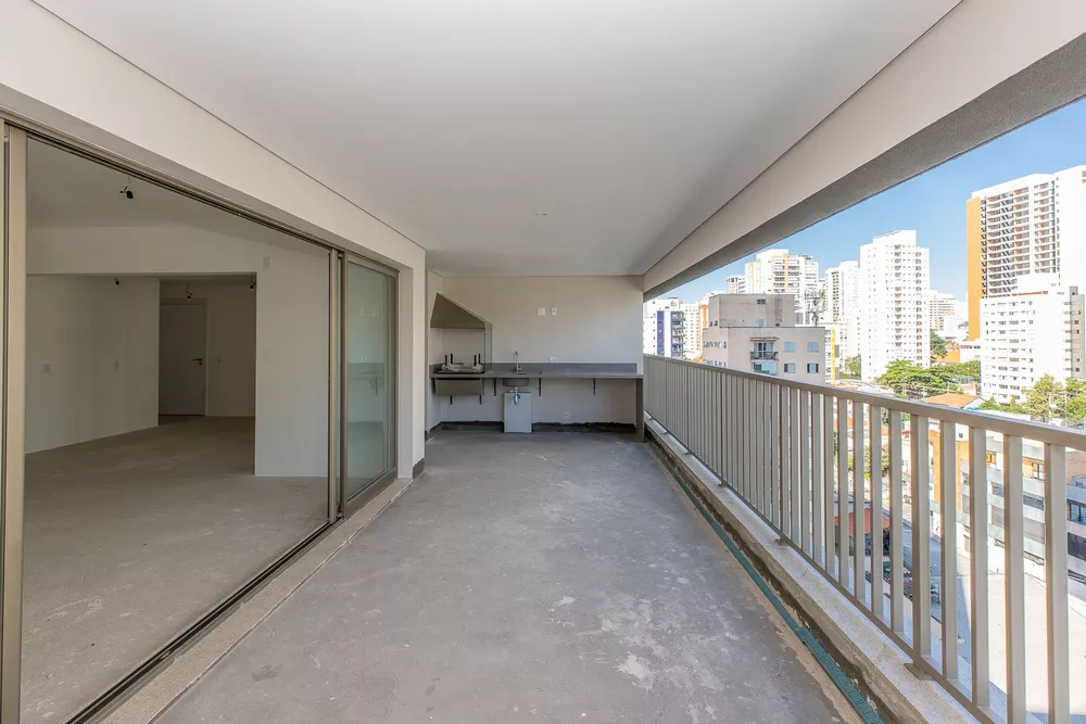 Apartamento à venda com 3 quartos, 158m² - Foto 1