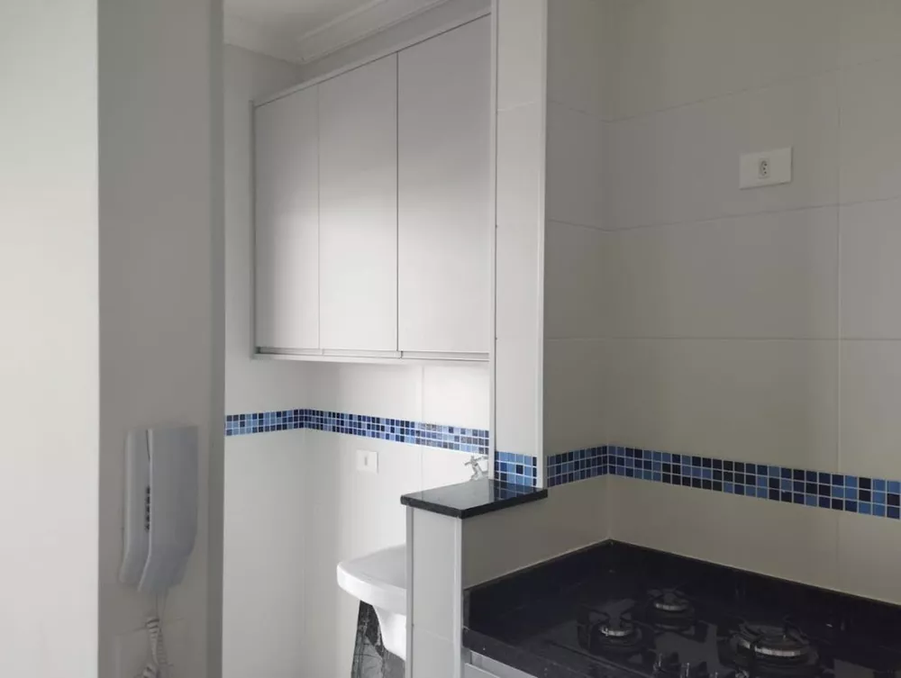 Apartamento à venda com 2 quartos, 65m² - Foto 3