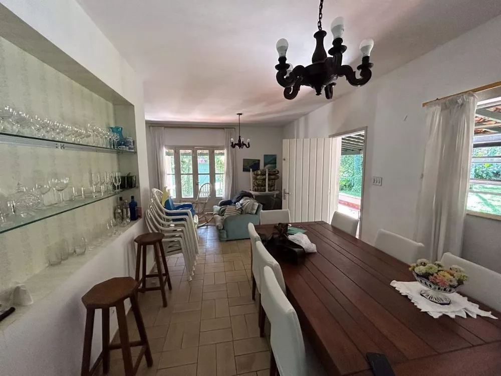 Casa à venda com 3 quartos, 214m² - Foto 4