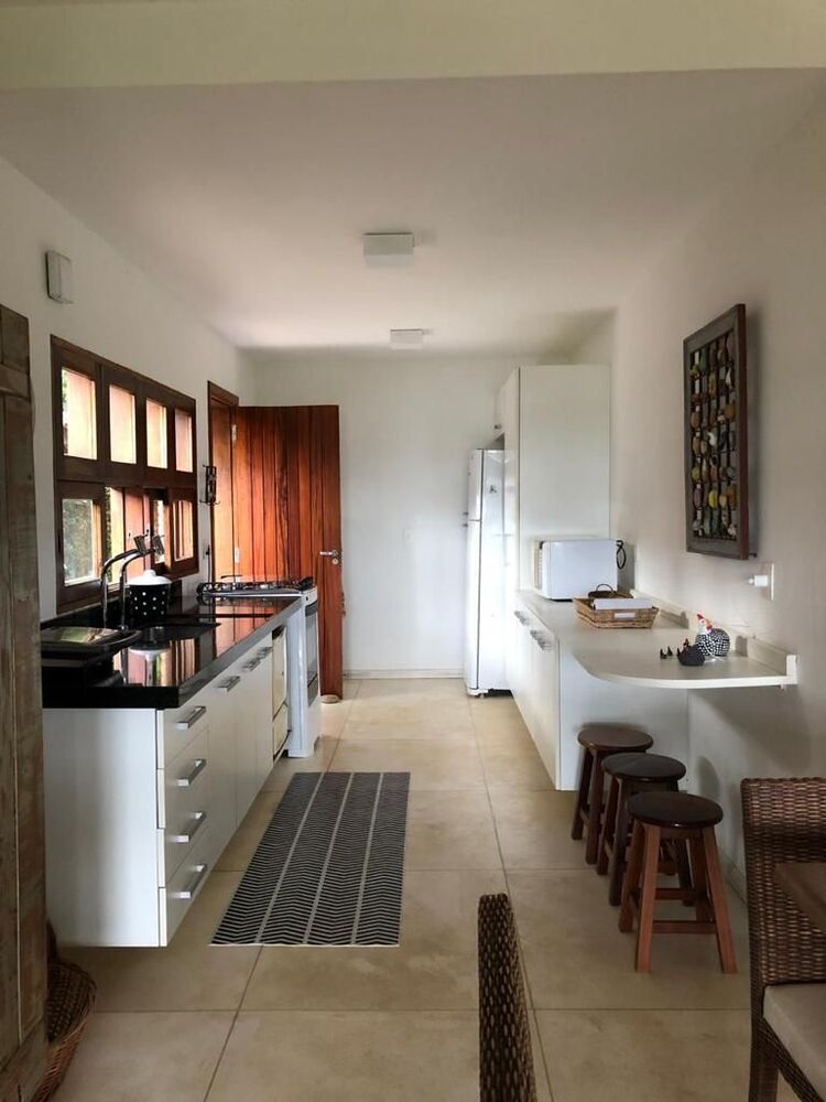 Casa, 5 quartos, 241 m² - Foto 2