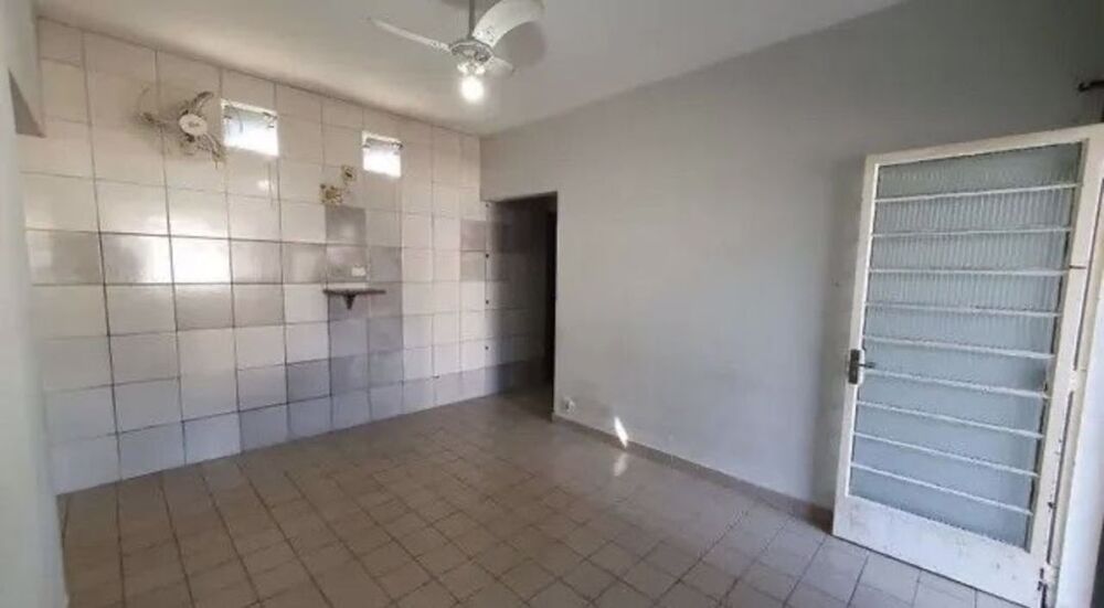 Casa à venda com 1 quarto, 60m² - Foto 1