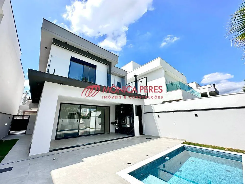 Casa, 3 quartos, 203 m² - Foto 1