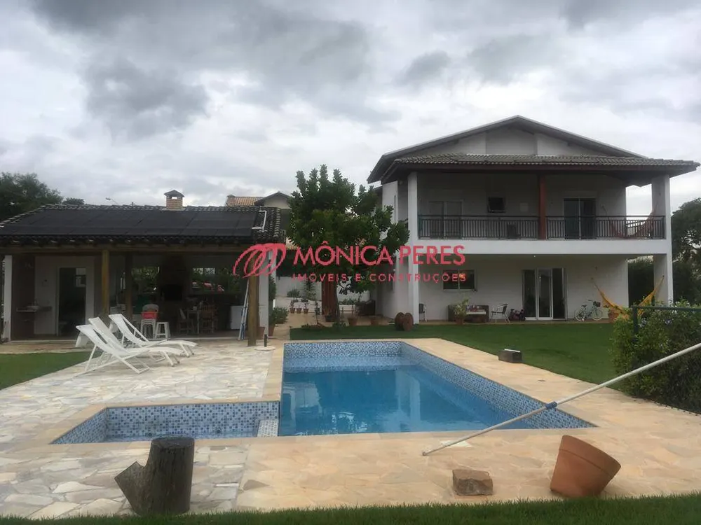 Casa, 4 quartos, 365 m² - Foto 1