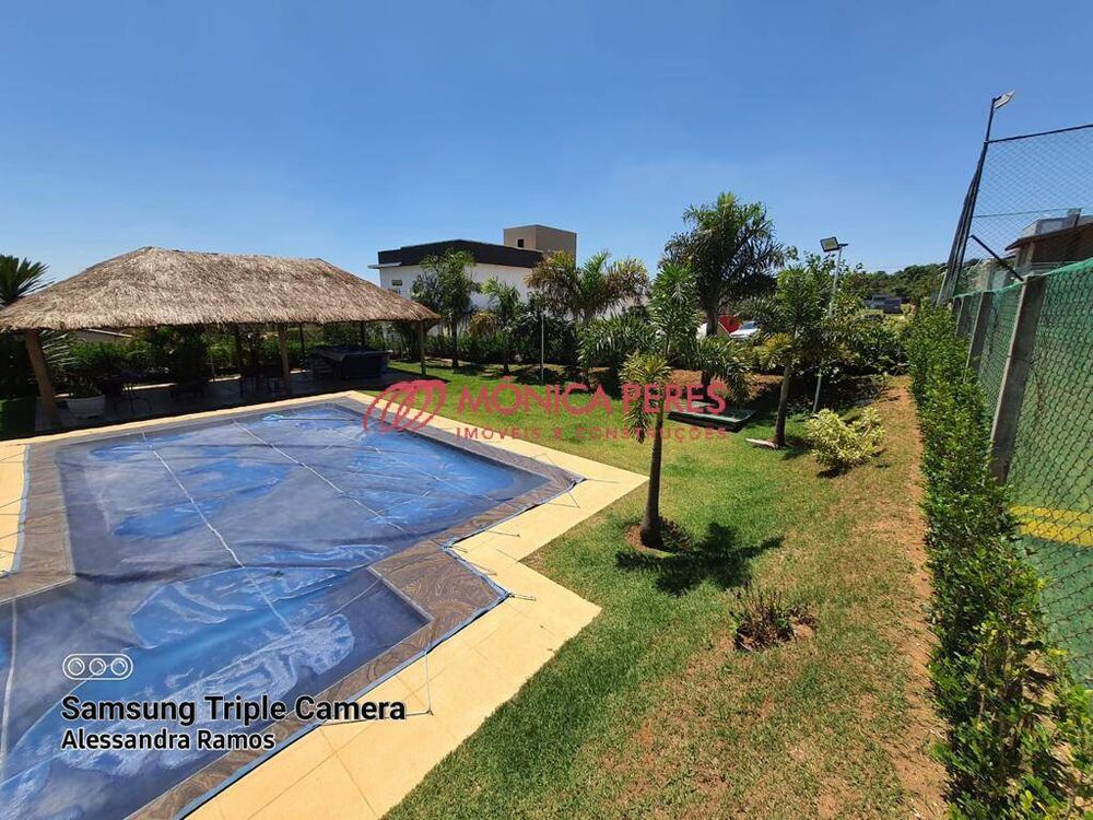 Casa, 4 quartos, 240 m² - Foto 1