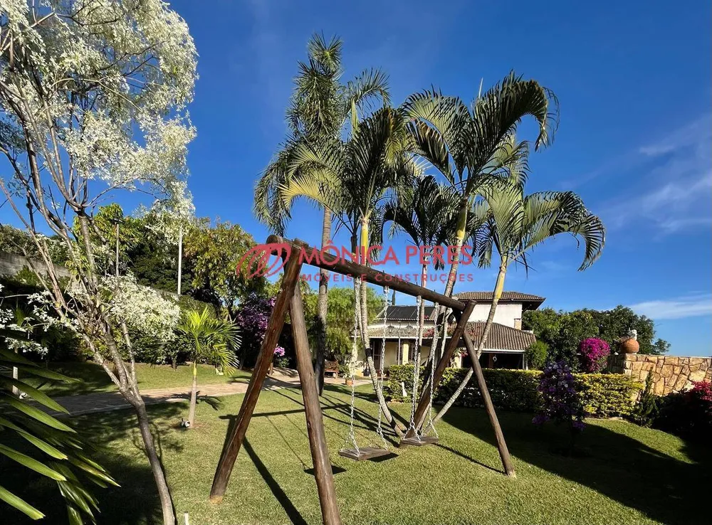 Casa, 4 quartos, 236 m² - Foto 1