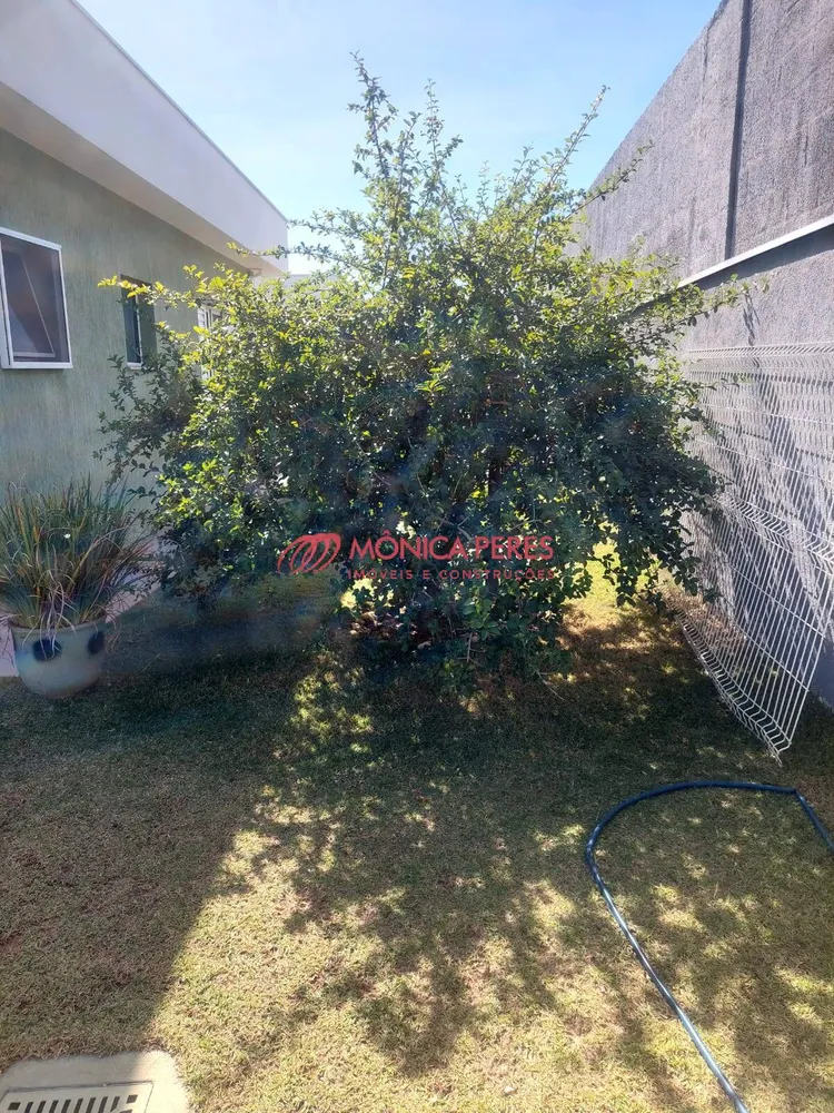 Casa, 4 quartos, 240 m² - Foto 1