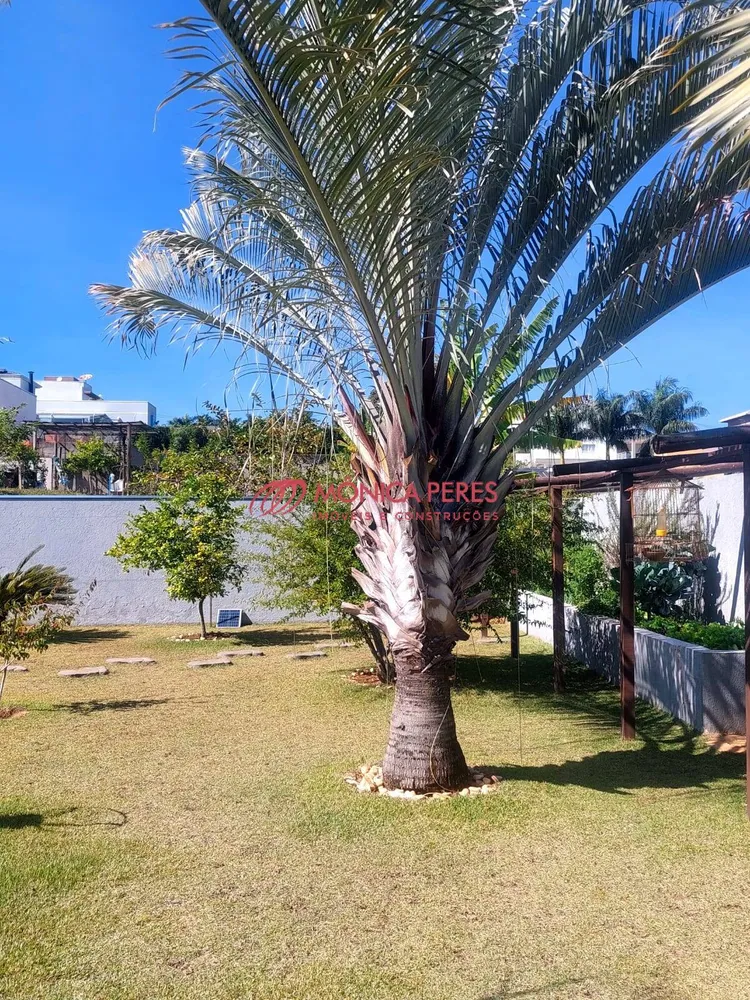 Casa, 4 quartos, 240 m² - Foto 4