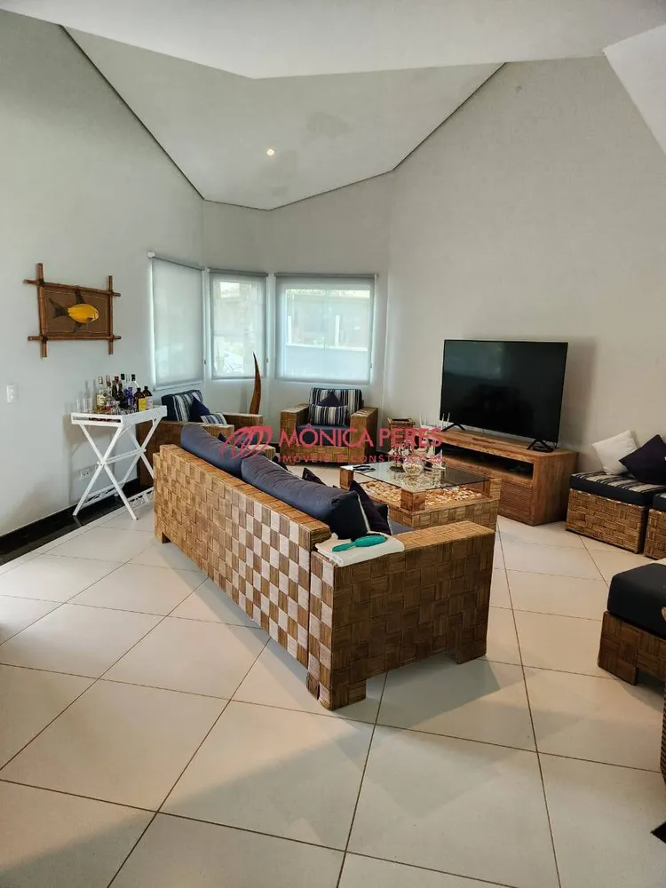 Casa, 3 quartos, 270 m² - Foto 1
