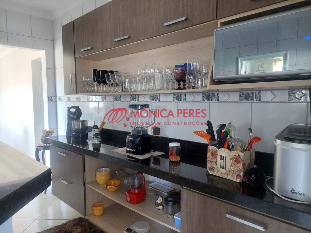 Casa à venda com 4 quartos, 240m² - Foto 25