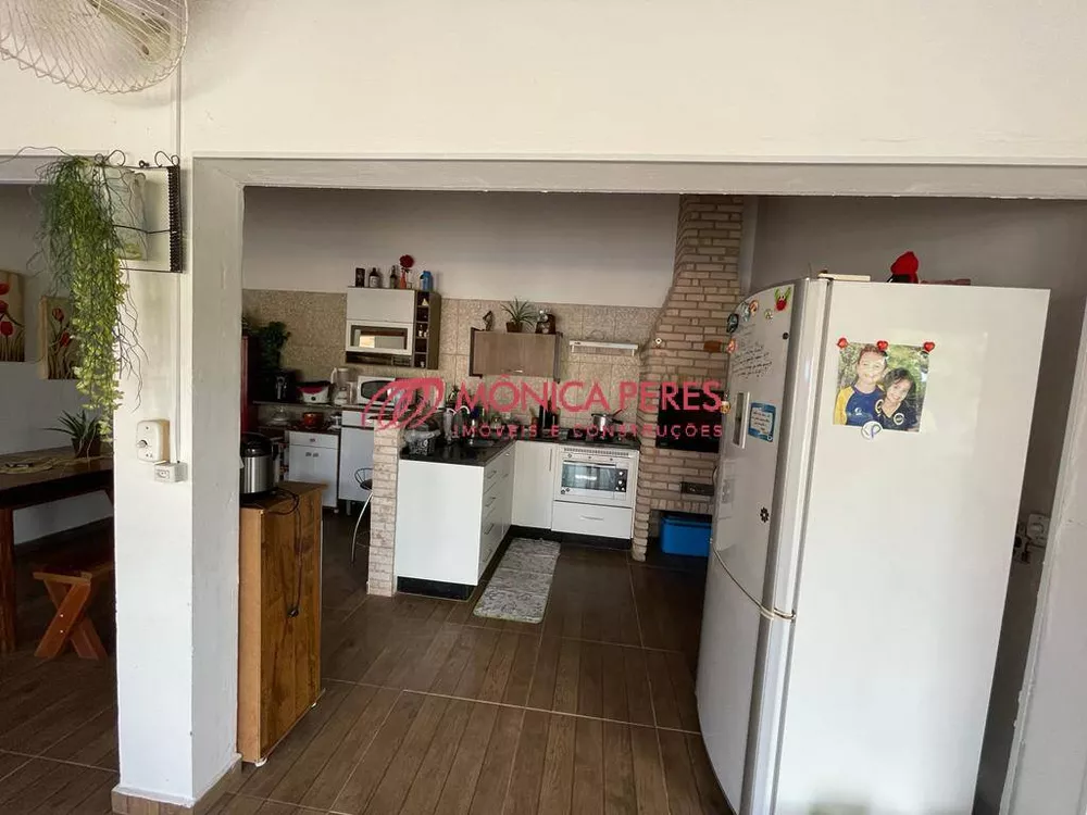 Casa à venda e aluguel com 4 quartos, 260m² - Foto 29