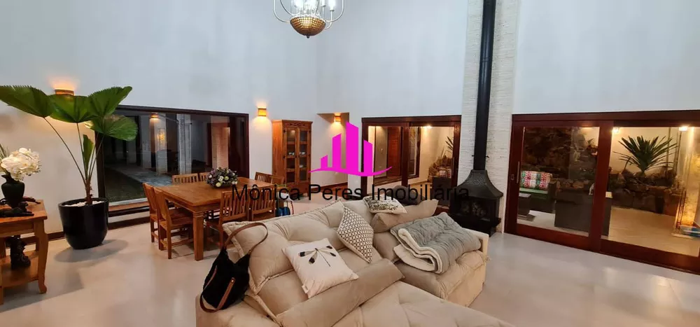 Casa à venda e aluguel com 5 quartos, 450m² - Foto 4