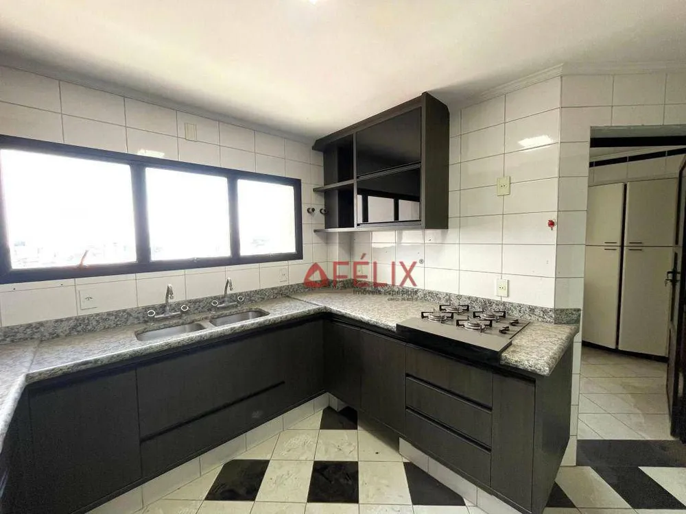 Apartamento, 3 quartos, 360 m² - Foto 3