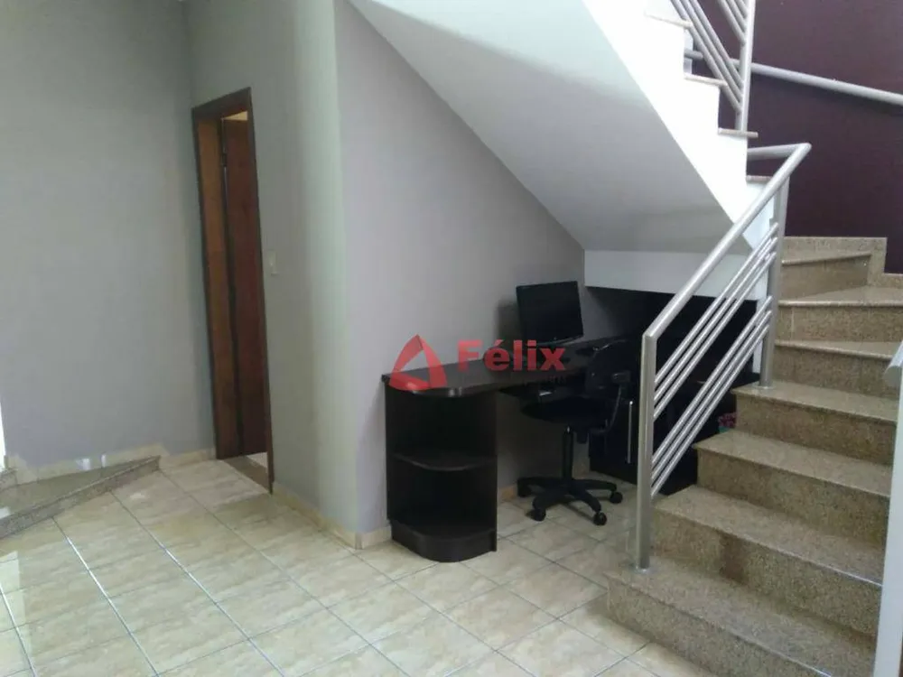 Sobrado, 3 quartos, 237 m² - Foto 4