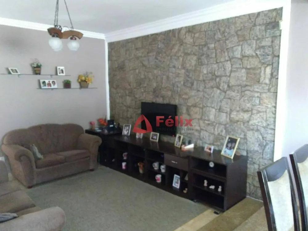 Sobrado, 3 quartos, 237 m² - Foto 2