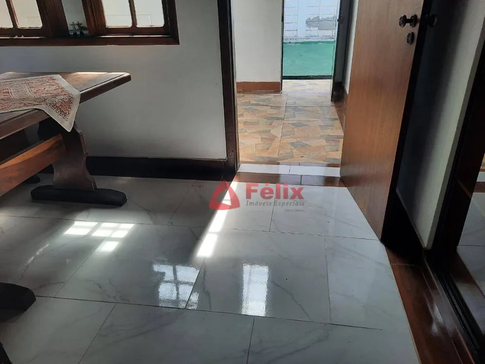 Casa, 3 quartos, 294 m² - Foto 8