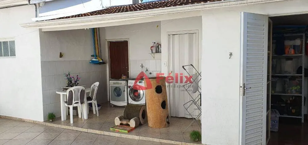 Casa, 5 quartos, 155 m² - Foto 9