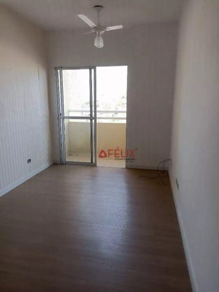 Apartamento à venda com 2 quartos, 58m² - Foto 4