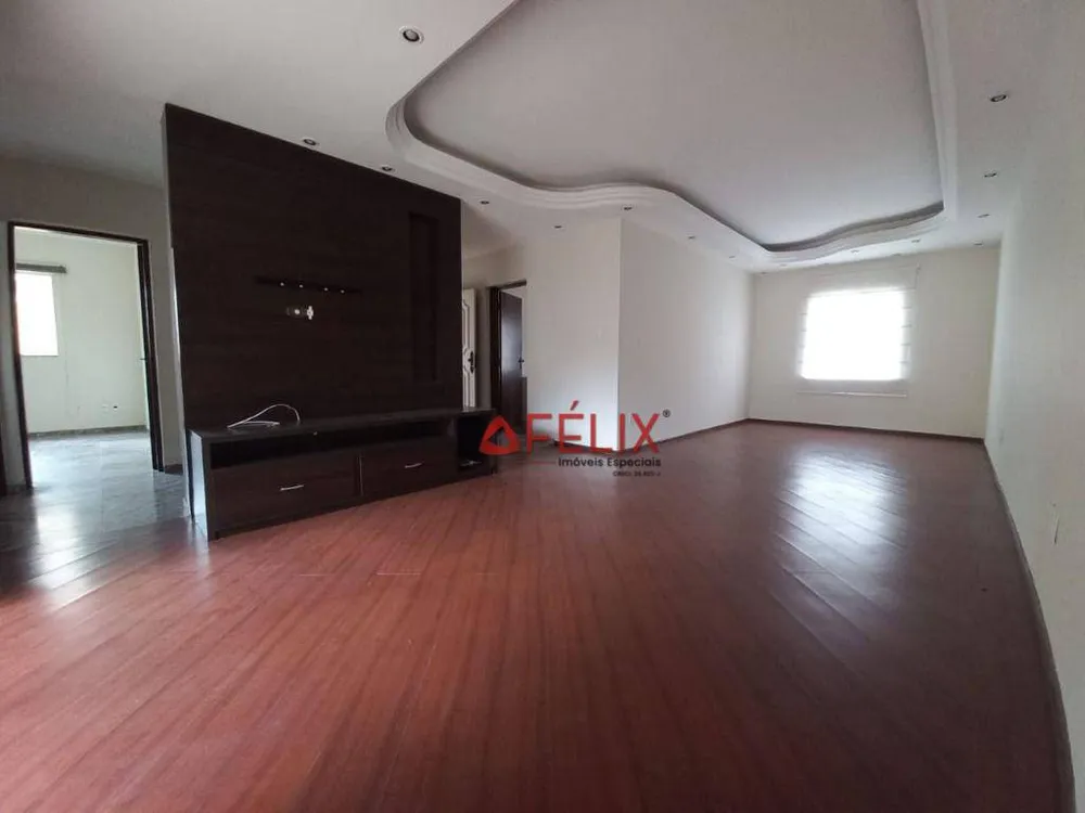 Sobrado, 5 quartos, 301 m² - Foto 1