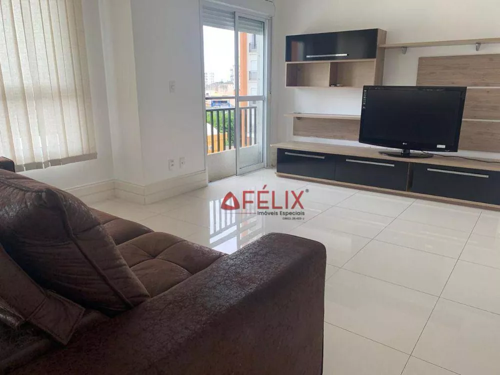 Apartamento à venda com 3 quartos, 166m² - Foto 2