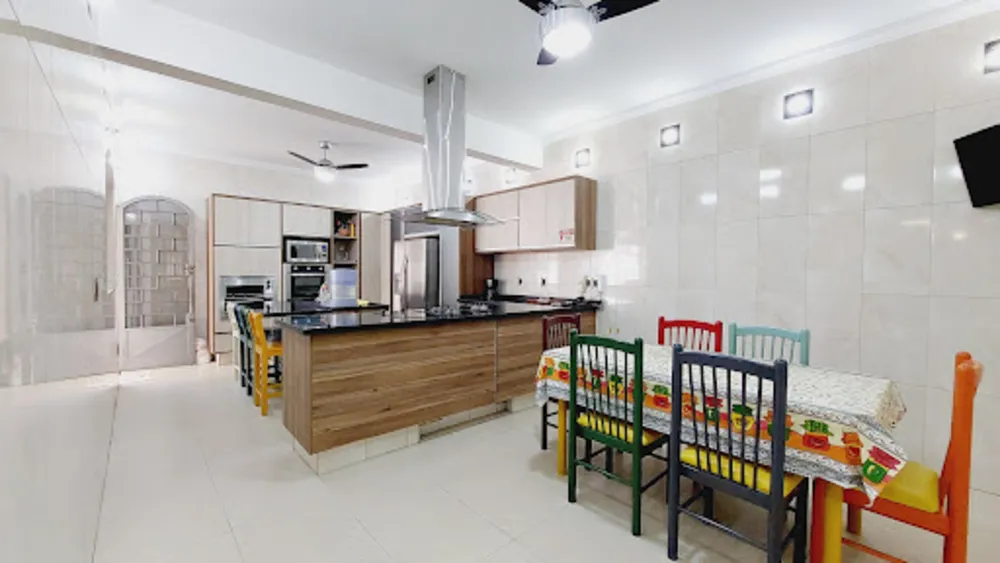 Sobrado, 3 quartos, 270 m² - Foto 3